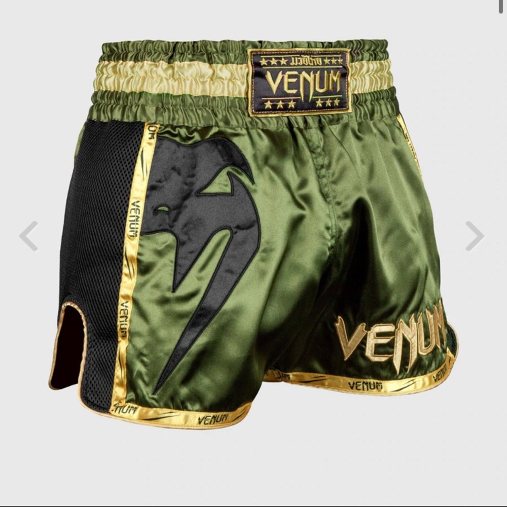 Brand New Venum Giant Muay Thai Shorts Size L